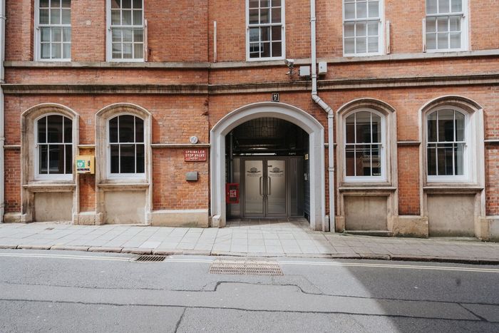 Apartment in Nottingham: Central Nottingham 2BR Apt | Walk to Old Market Sq, photo 4