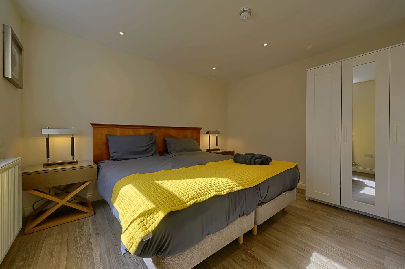 Apartment in Wakefield: Detached 1 Bed Apartment in Wakefield near Station, photo 1