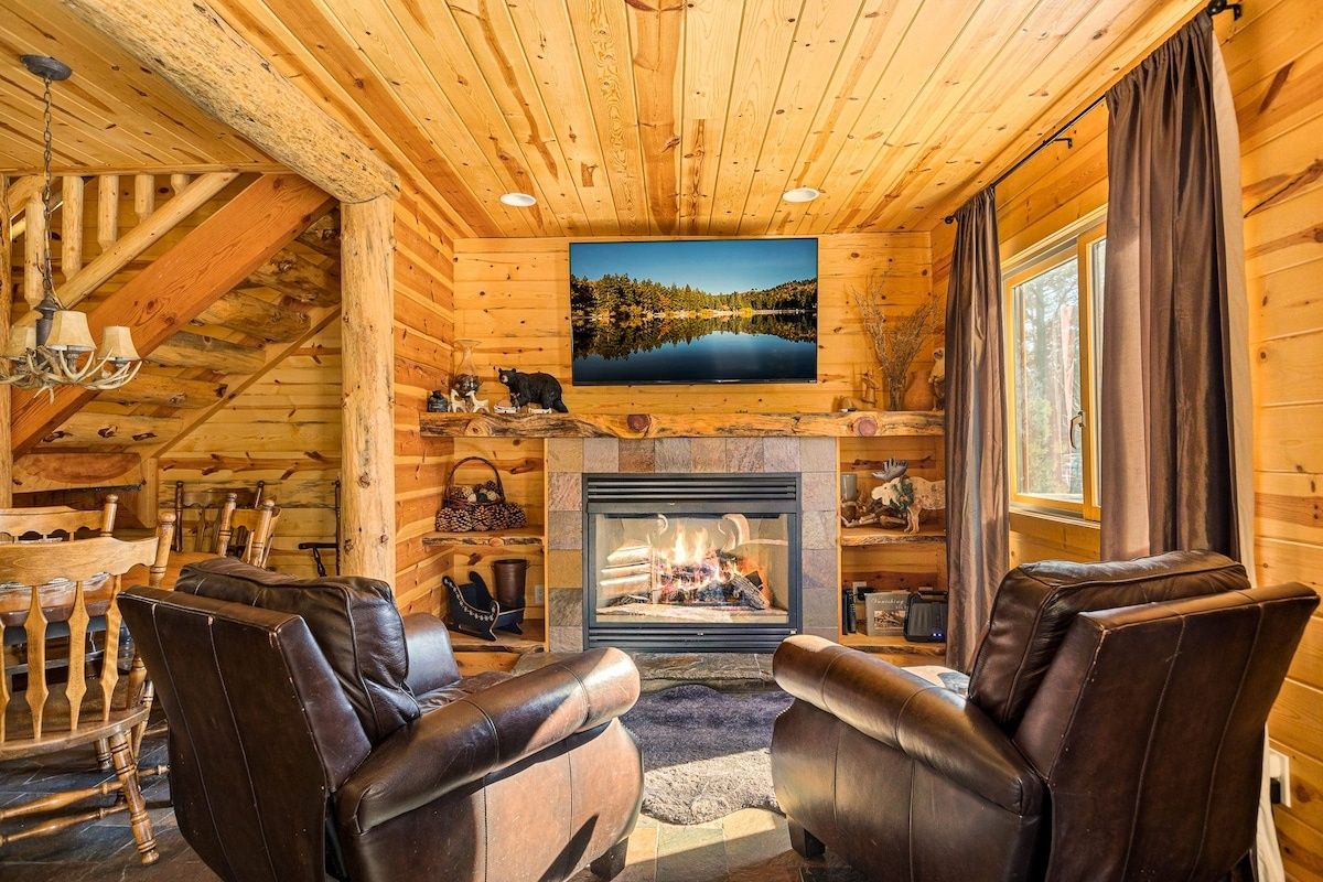 Cozy Log Cabin Retreat | HotTub | Dog Friendly