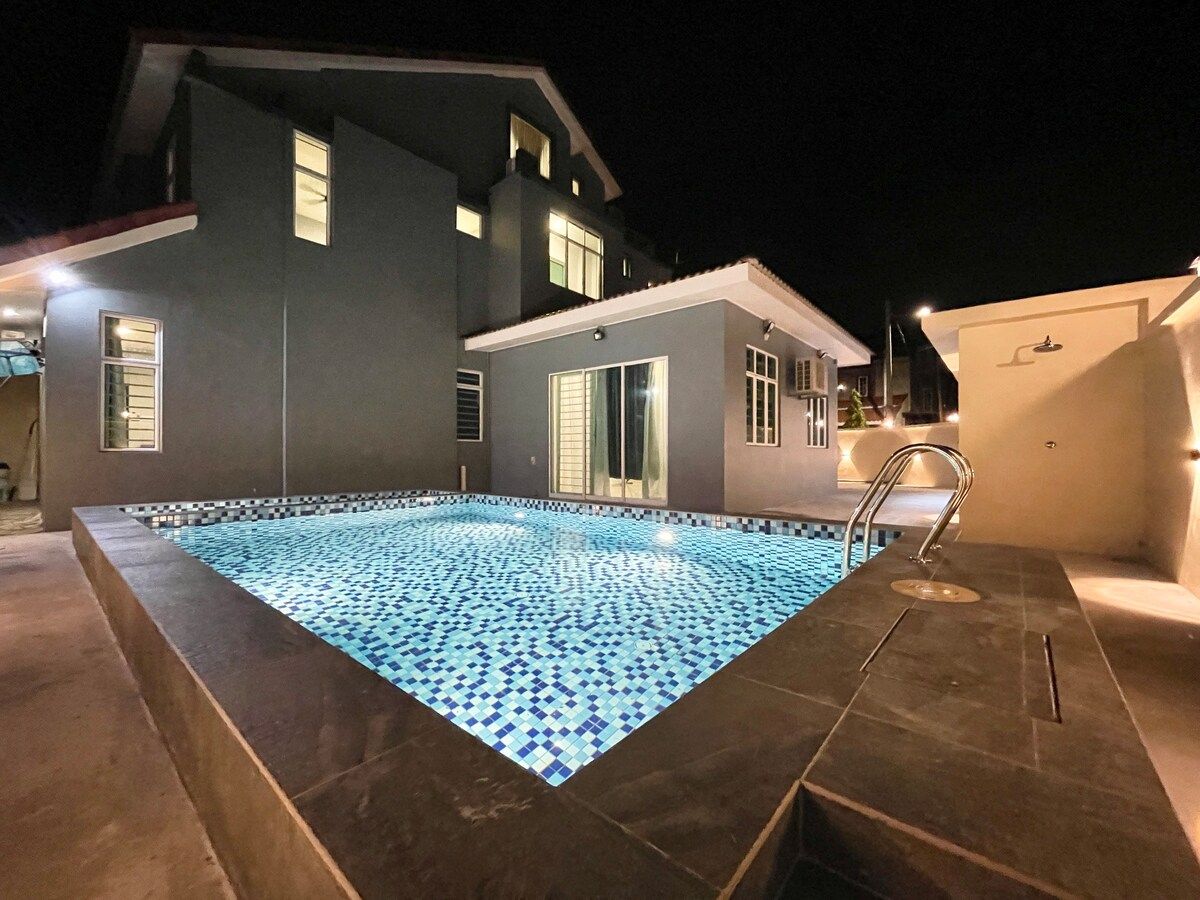 Private Pool Haven