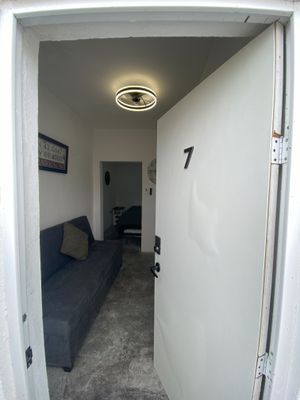 1743749445